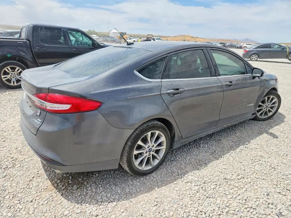 2017 FORD FUSION SE HYBRID  