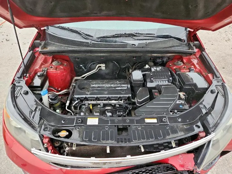 2011 KIA SORENTO BASE  