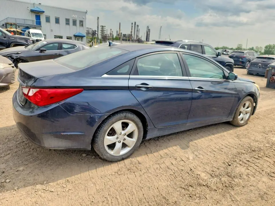 2012 HYUNDAI SONATA GLS  