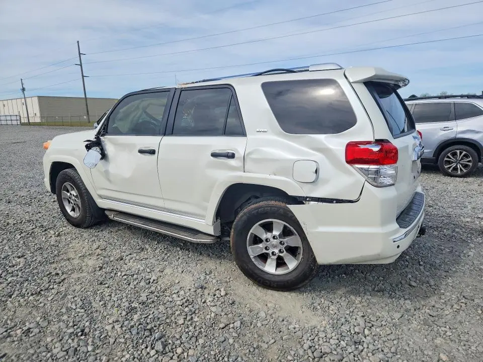 2013 TOYOTA 4RUNNER SR5  