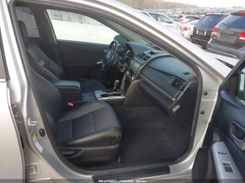 2012 TOYOTA CAMRY SE