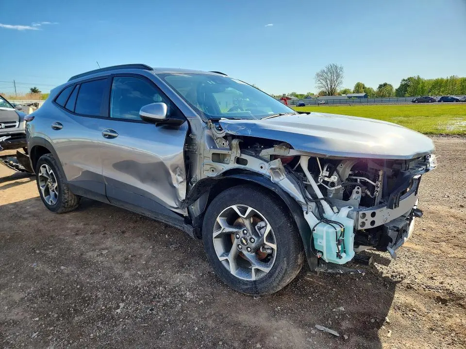 2025 CHEVROLET TRAX 1LT  