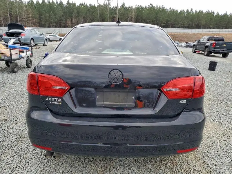 2014 VOLKSWAGEN JETTA SE  