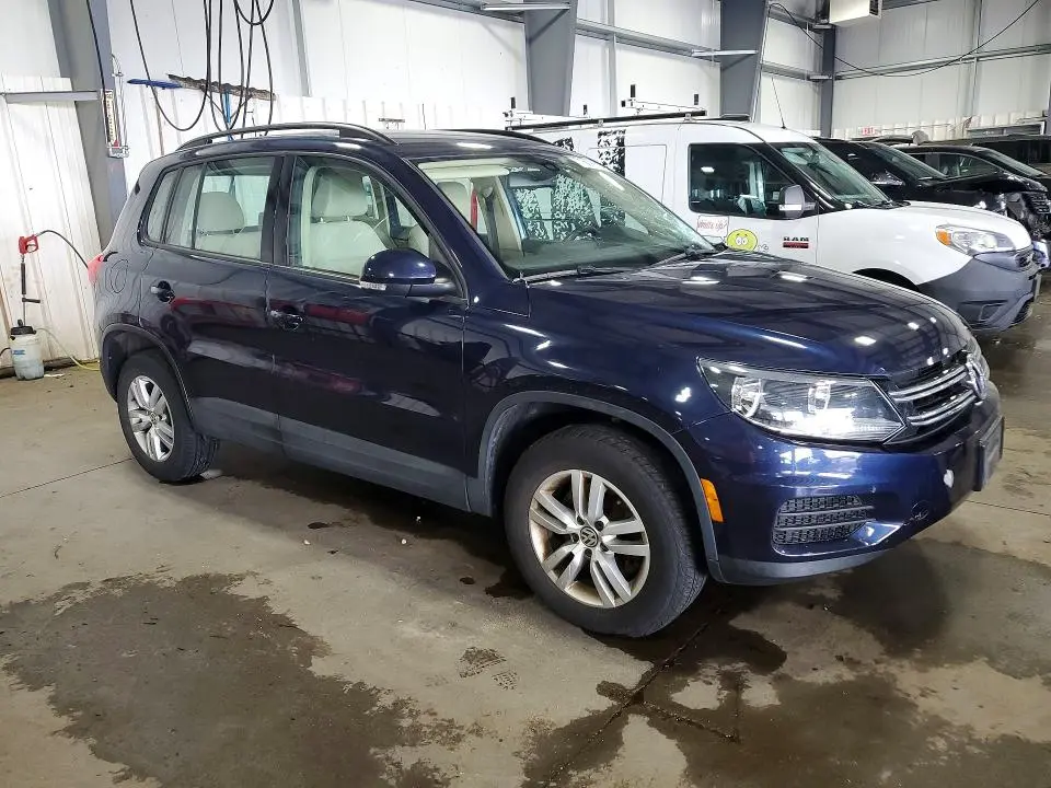 2016 VOLKSWAGEN TIGUAN S  