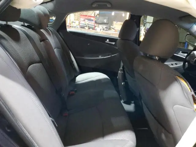 2012 HYUNDAI SONATA GLS  