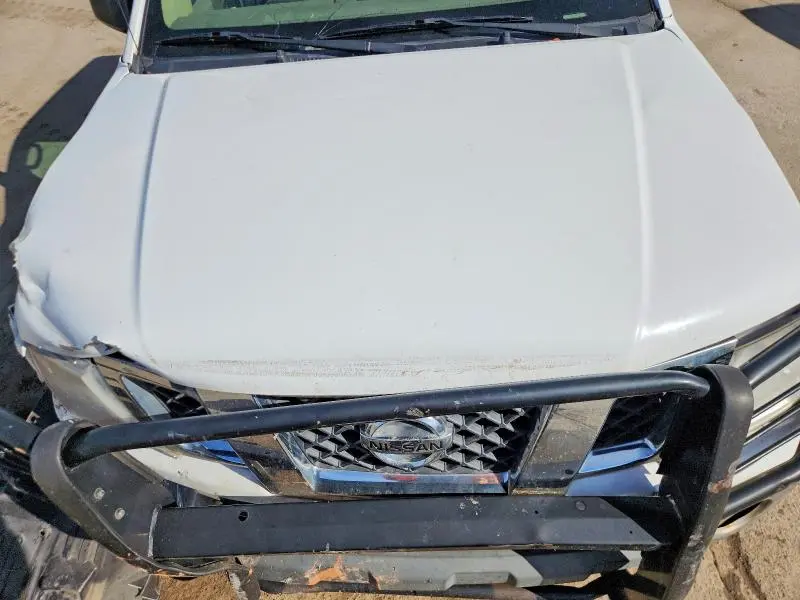 2010 NISSAN FRONTIER SE V6  