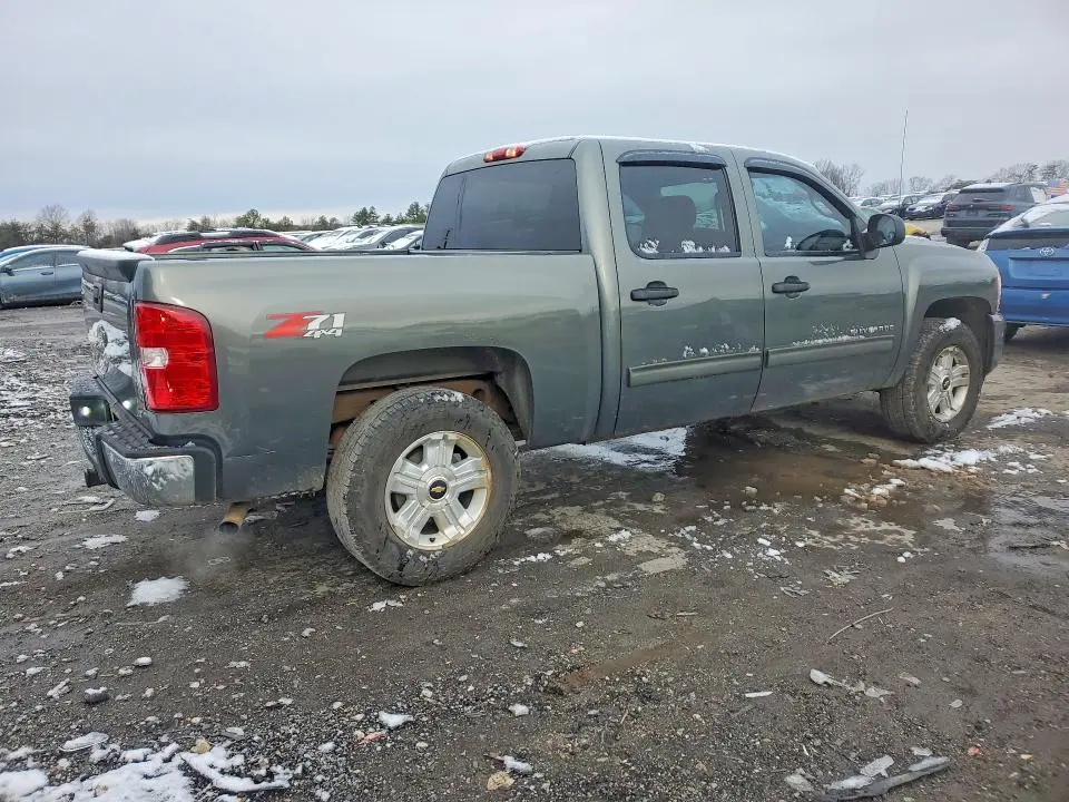 2011 CHEVROLET SILVERADO K1500 LT  