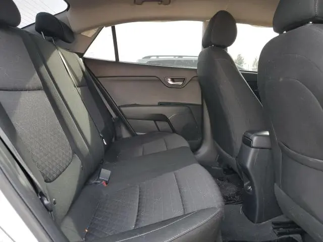 2022 KIA RIO LX  