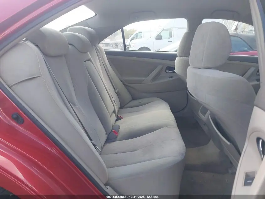 2010 TOYOTA CAMRY LE