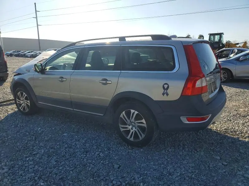 2012 VOLVO XC70 3.2  