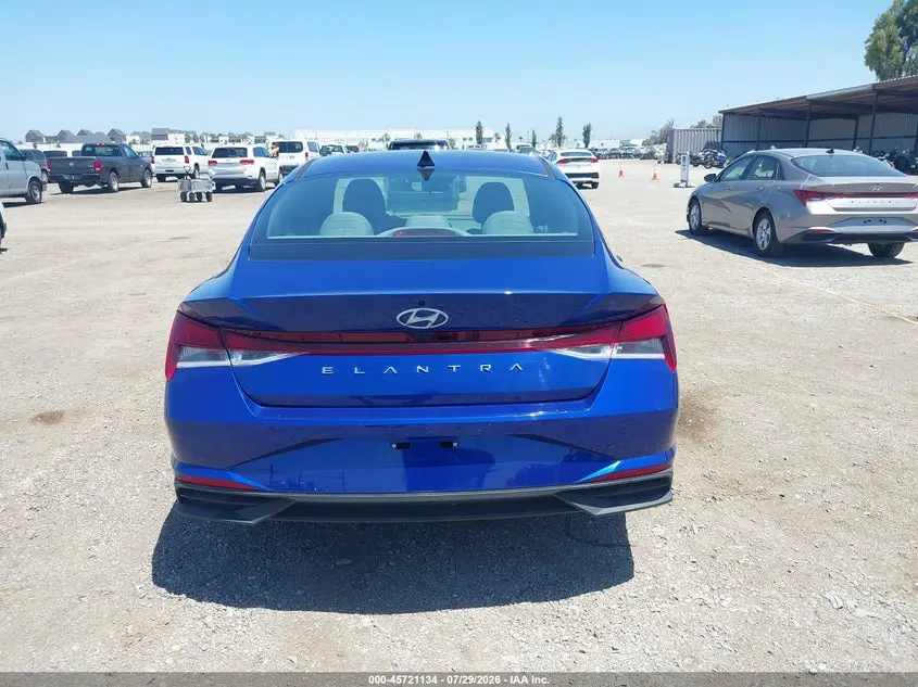 2021 HYUNDAI ELANTRA SE