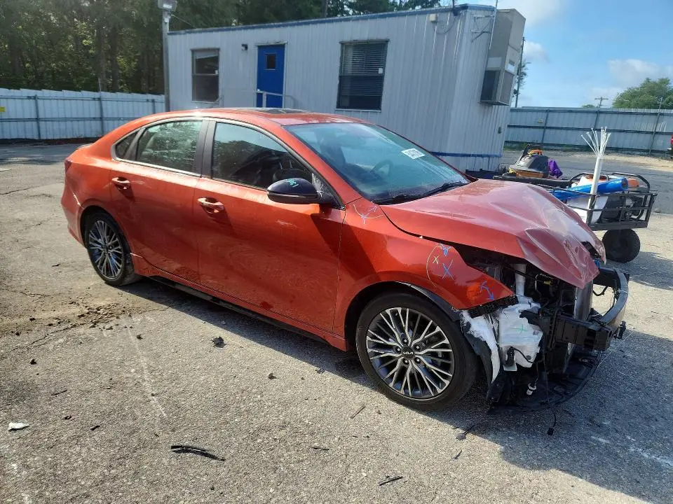2022 KIA FORTE GT LINE  