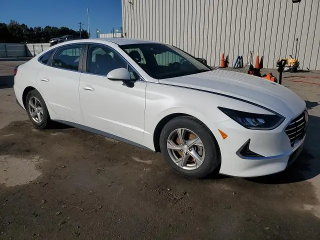 2022 HYUNDAI SONATA SE  