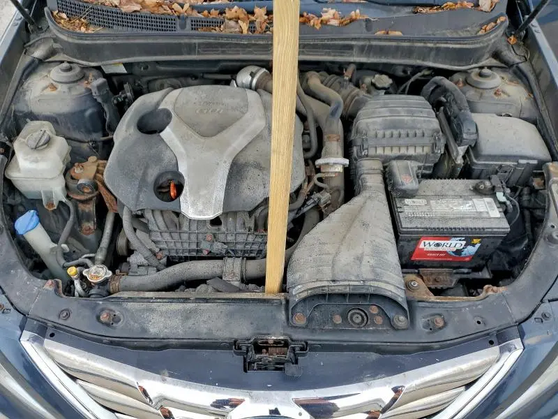 2013 HYUNDAI SONATA SE  