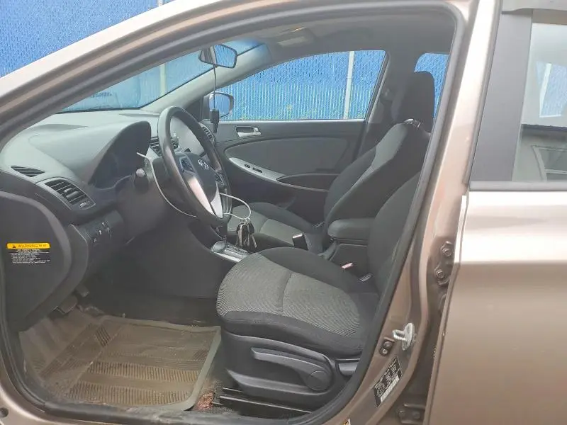 2012 HYUNDAI ACCENT GS  