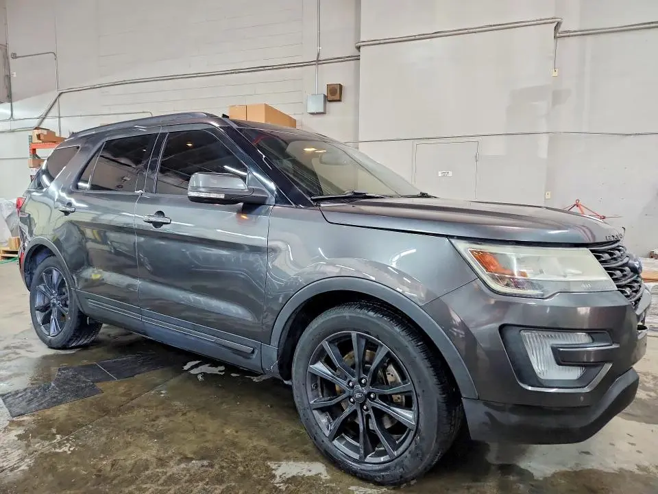 2017 FORD EXPLORER XLT  