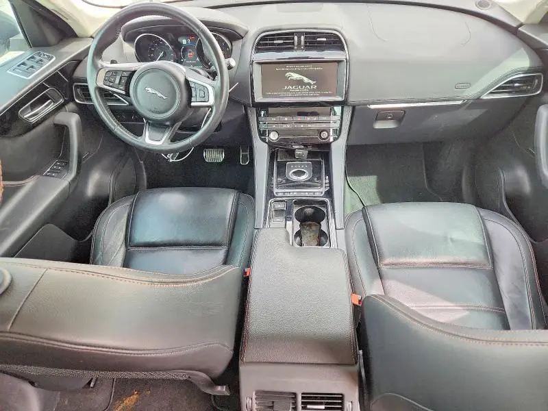 2019 JAGUAR F-PACE PRESTIGE  