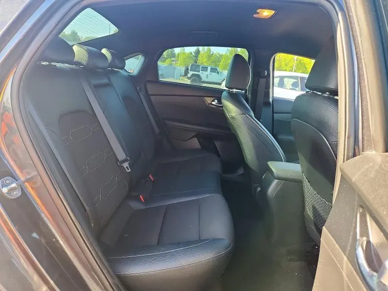 2022 KIA FORTE GT LINE  