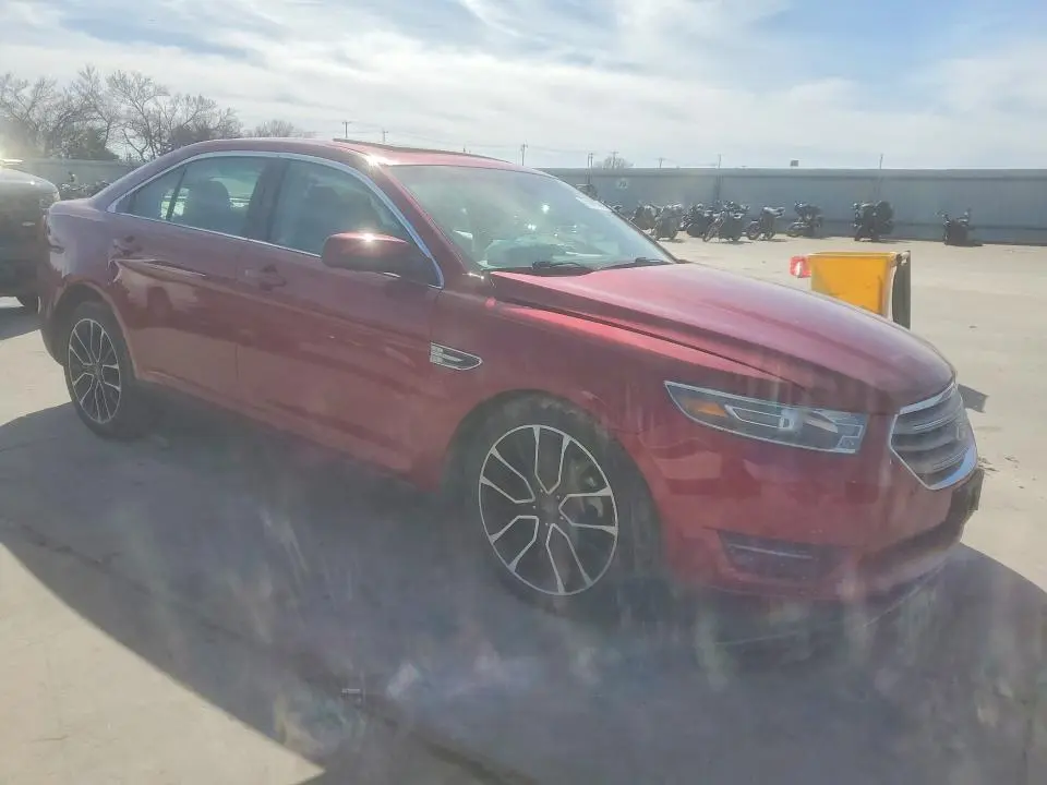 2017 FORD TAURUS SEL  