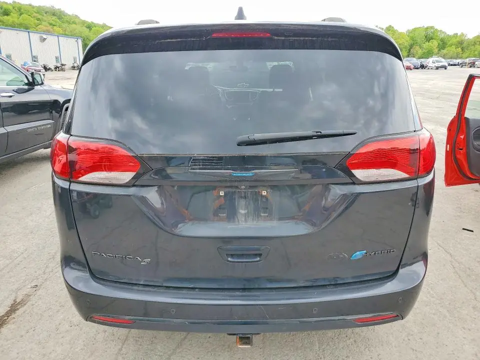 2019 CHRYSLER PACIFICA HYBRID LIMITED  