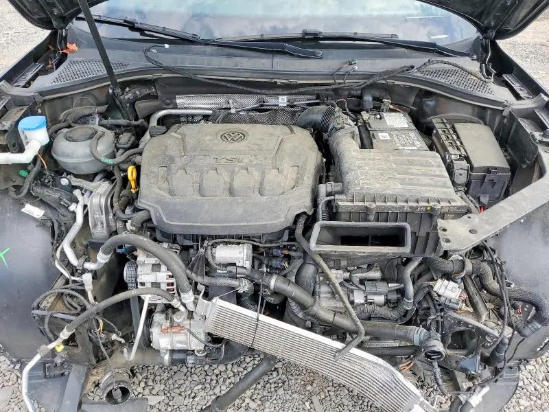 2022 VOLKSWAGEN TIGUAN SE R-LINE BLACK  