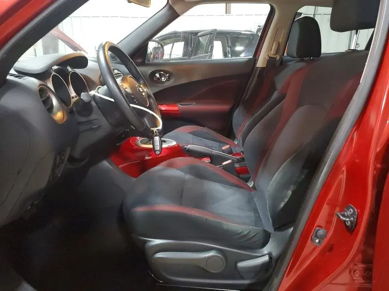2014 NISSAN JUKE SV  