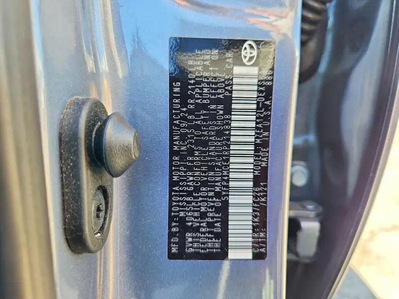 2024 TOYOTA COROLLA SE  