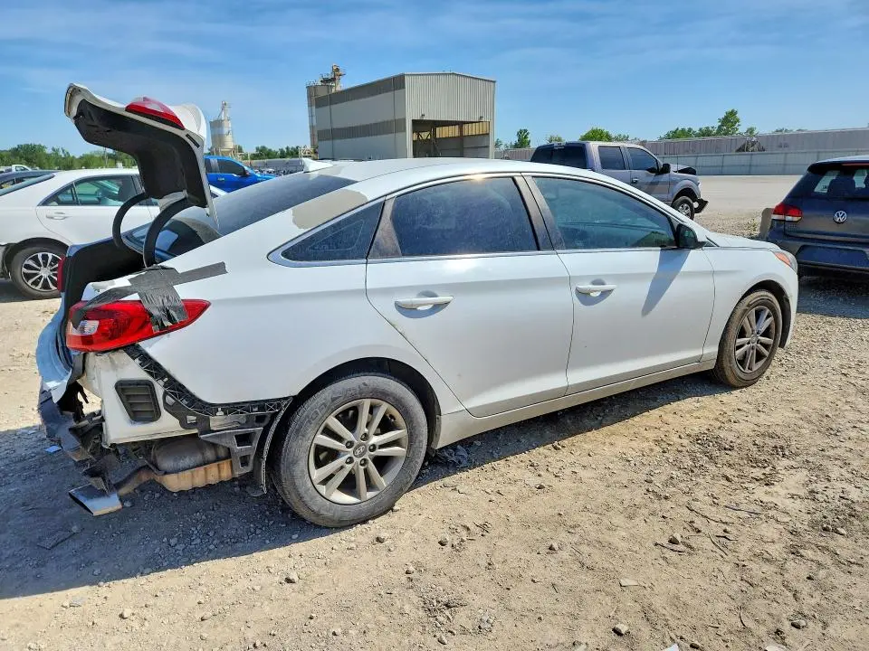 2017 HYUNDAI SONATA SE  