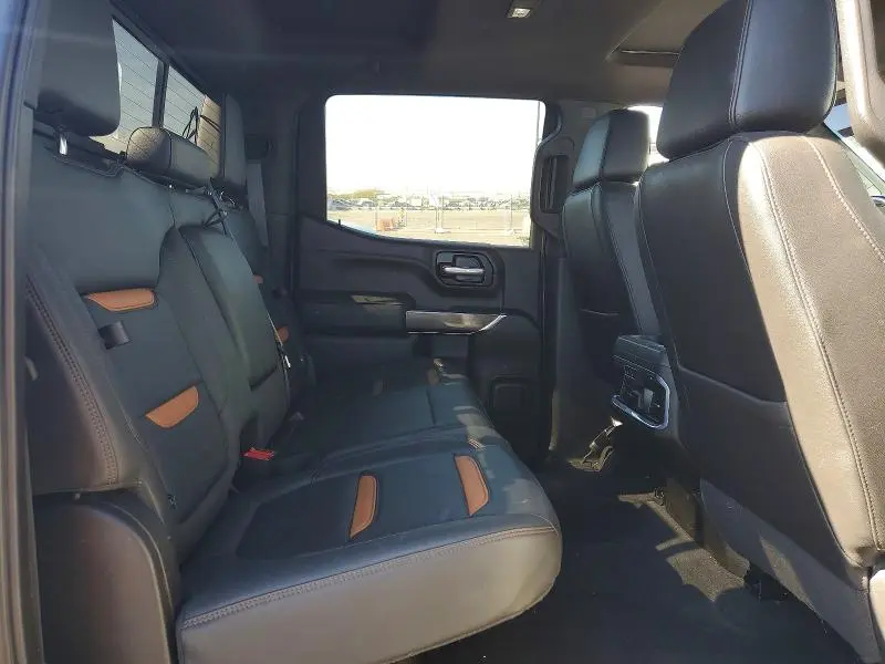2021 GMC SIERRA K1500 AT4  