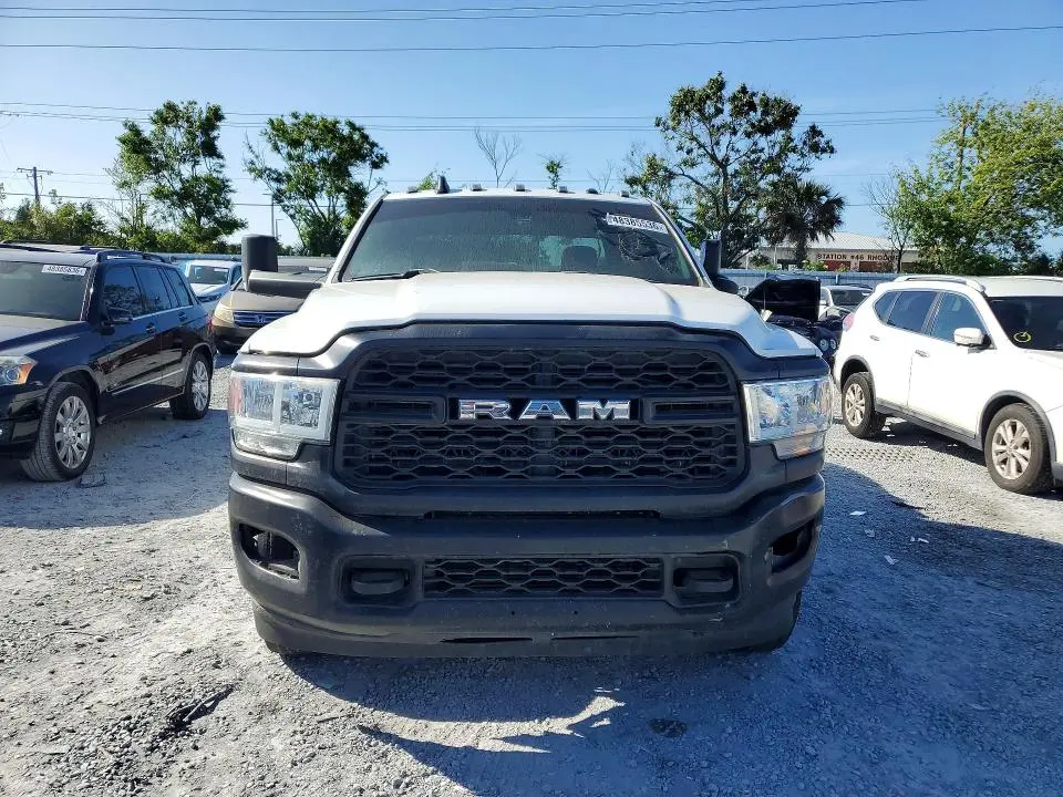 2022 RAM 3500 TRADESMAN  