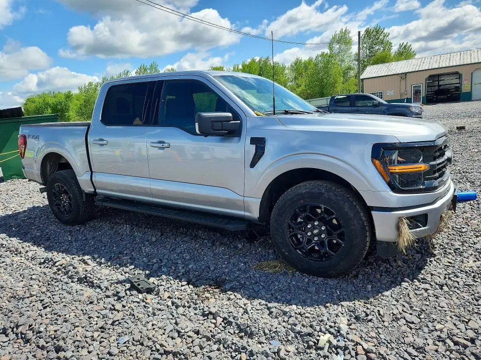 2025 FORD F150 XLT  