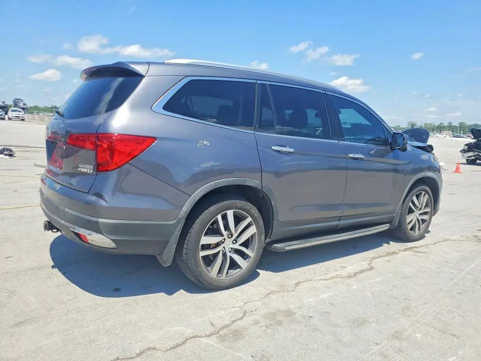 2018 HONDA PILOT TOURING  