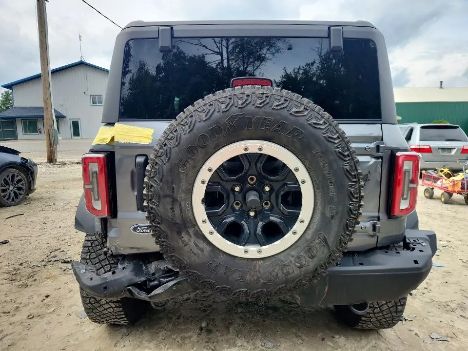 2023 FORD BRONCO BASE  