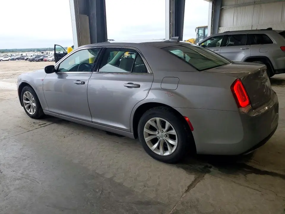 2015 CHRYSLER 300 LIMITED  