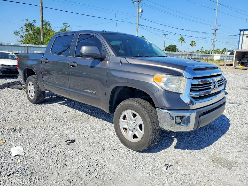 2016 TOYOTA TUNDRA CREWMAX SR5  