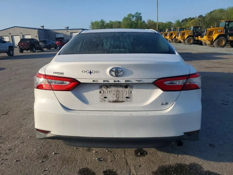 2018 TOYOTA CAMRY LE  