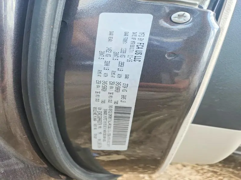 2017 CHRYSLER PACIFICA LIMITED  
