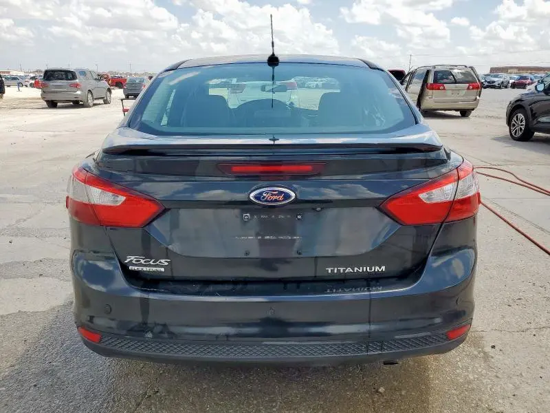 2014 FORD FOCUS TITANIUM  