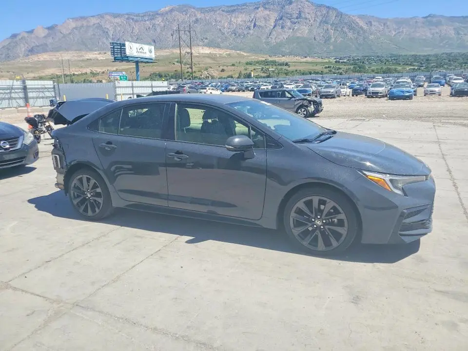2023 TOYOTA COROLLA SE  