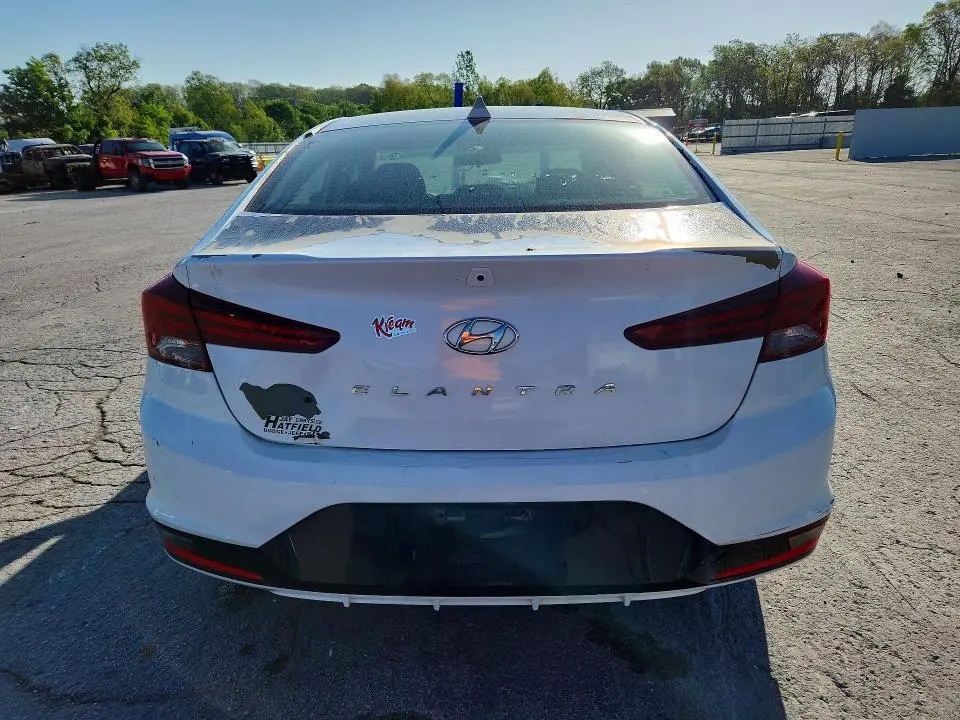 2019 HYUNDAI ELANTRA SEL  