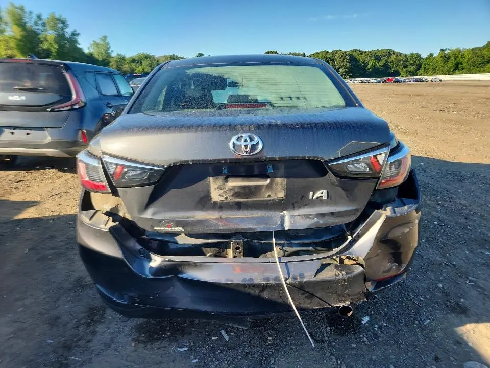 2017 TOYOTA YARIS IA BASE  