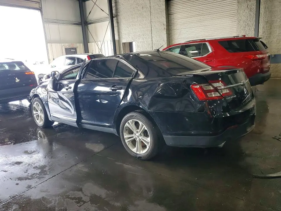 2016 FORD TAURUS SE  