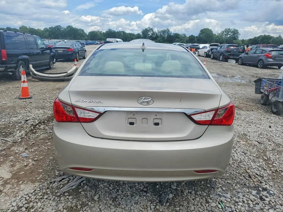 2012 HYUNDAI SONATA GLS  