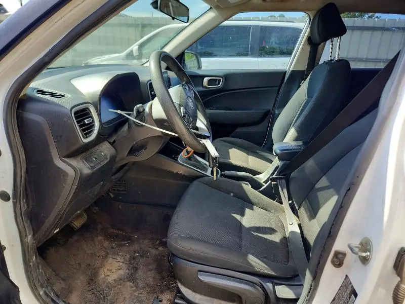 2023 HYUNDAI VENUE SE  