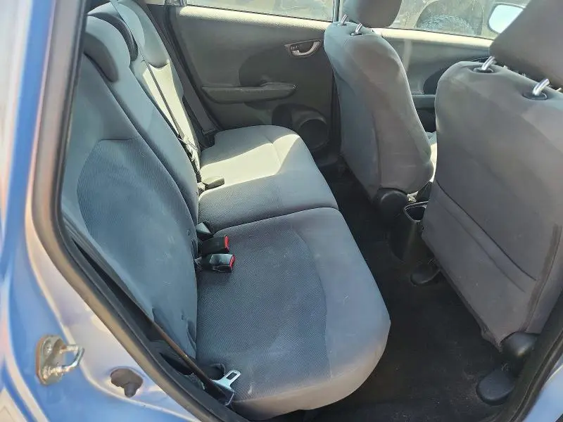 2010 HONDA FIT   