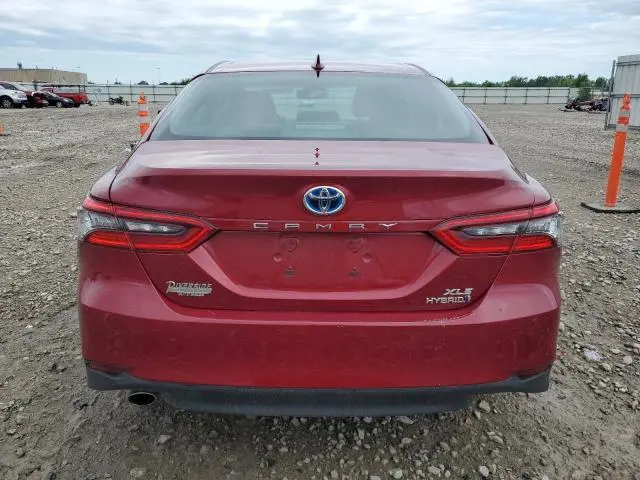 2022 TOYOTA CAMRY XLE  