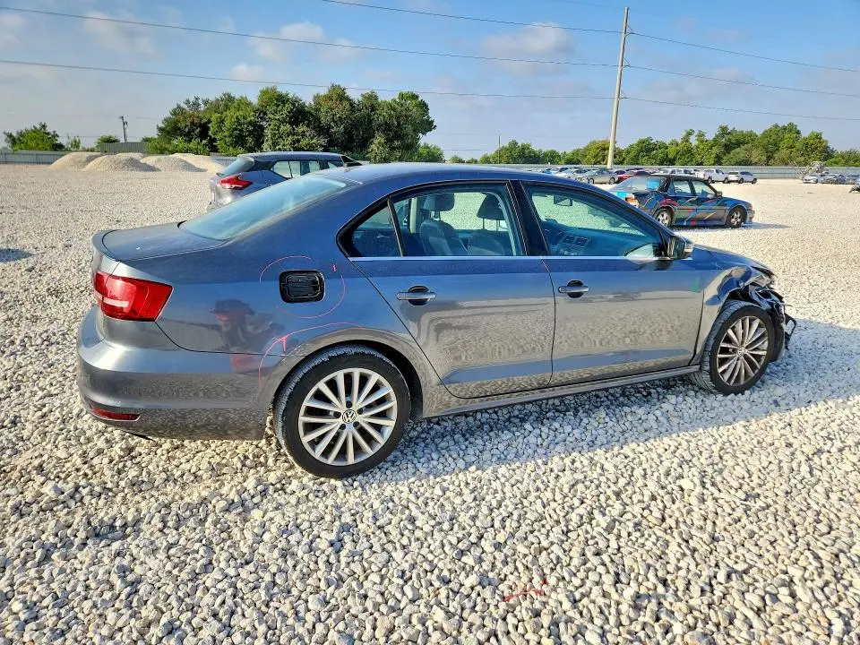 2015 VOLKSWAGEN JETTA SE  