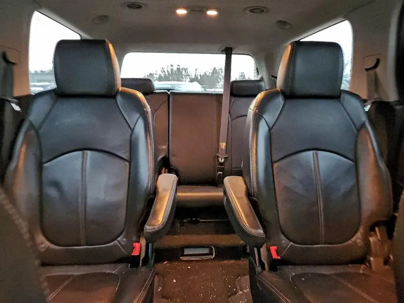 2013 GMC ACADIA SLT-1  