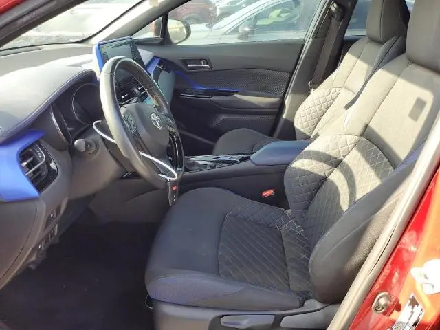 2021 TOYOTA C-HR XLE  