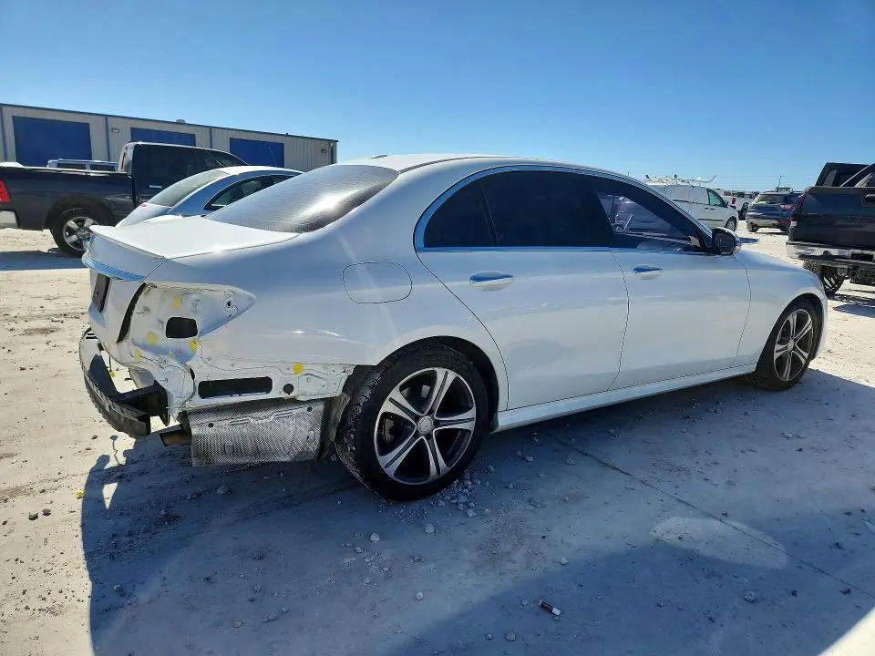 2017 MERCEDES-BENZ E 300  
